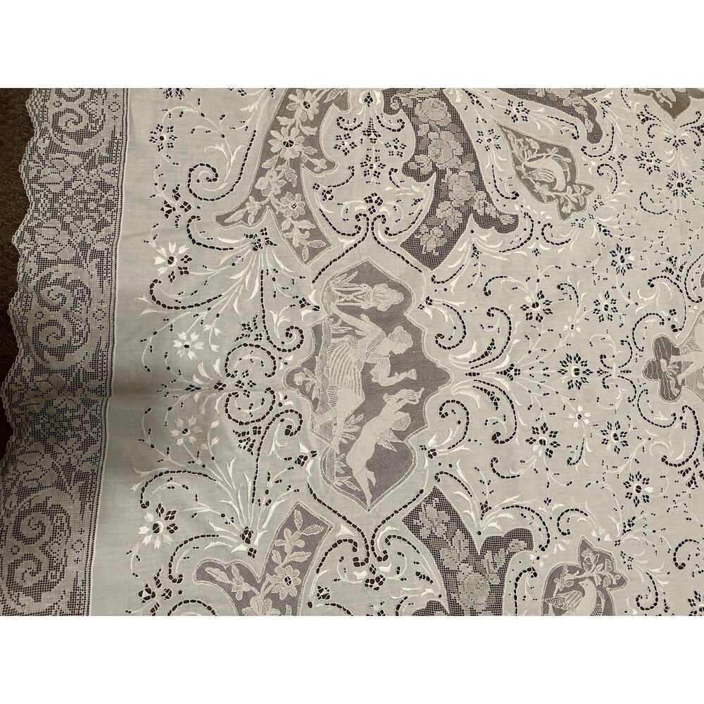 Antique Rectangular Tablecloth - Picture 4 of 10